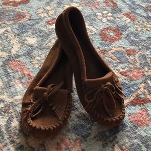 Minnetonka Shoes - Minnetonka Moccasins! Minnetonka Shoes - Minnetonka Moccasins!